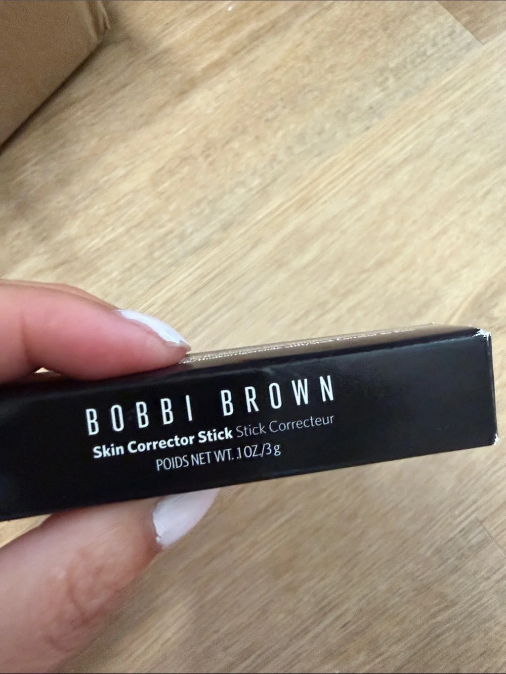 Bobbi Brown Creamy Concealer Stick - Light Beige